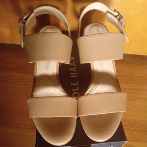 Brand New Cole Haan Avani City Grand Series Sandal Tan sz 6.5